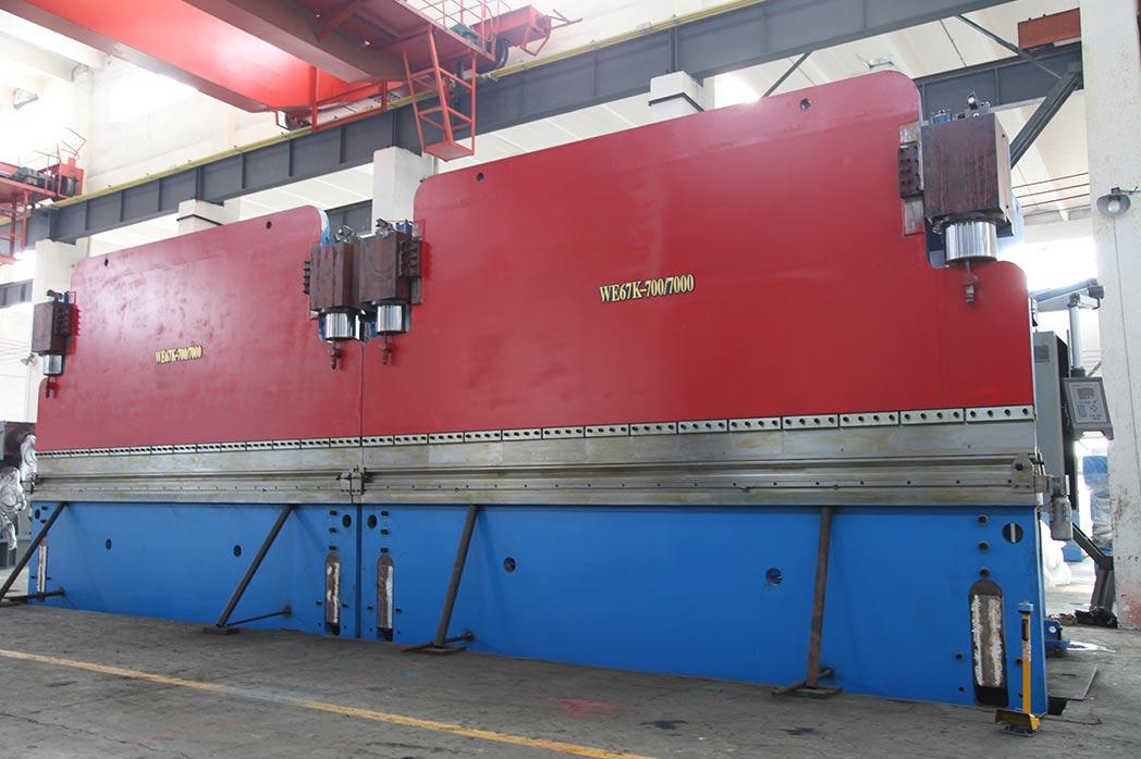 WE67K-700-7000(DA52)雙聯動板材折彎機